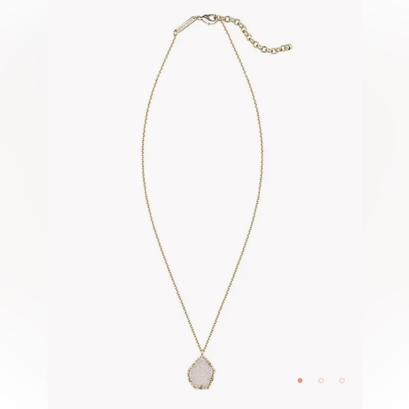 Kendra Scott ‘Catherine’ Pendant Necklace in Iridescent Drusy - Picture 2 of 6